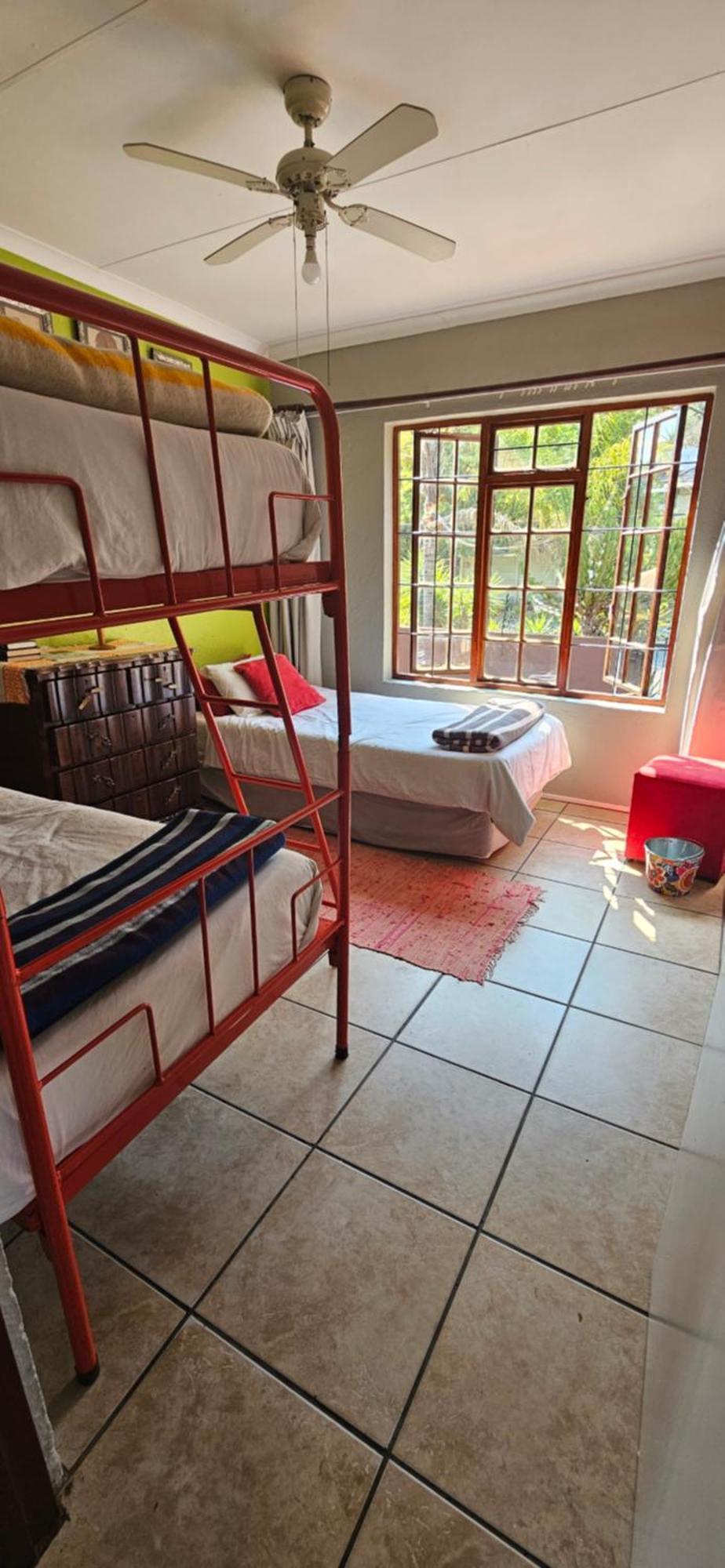 Old Vic Travellers Inn Nelspruit Νέλσπρουιτ Εξωτερικό φωτογραφία