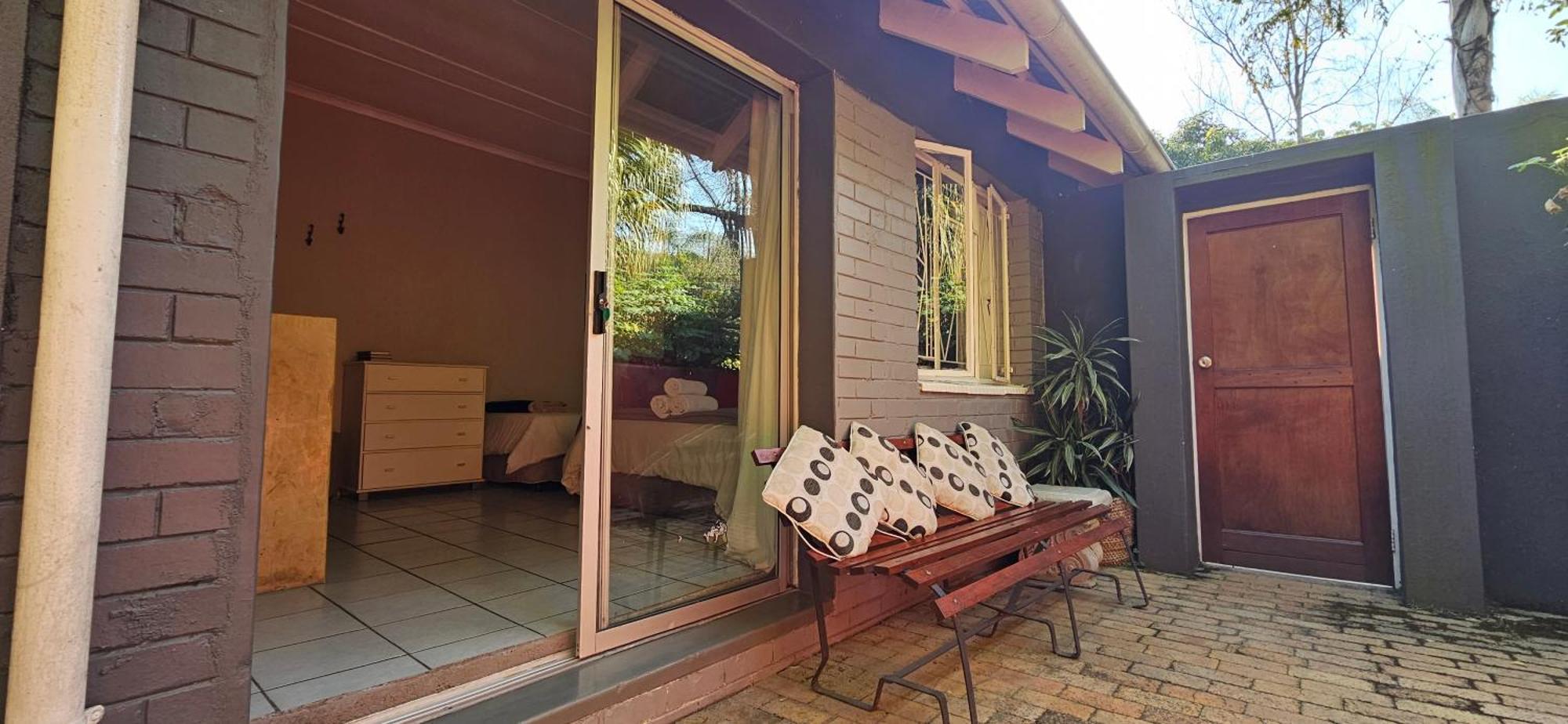 Old Vic Travellers Inn Nelspruit Νέλσπρουιτ Εξωτερικό φωτογραφία