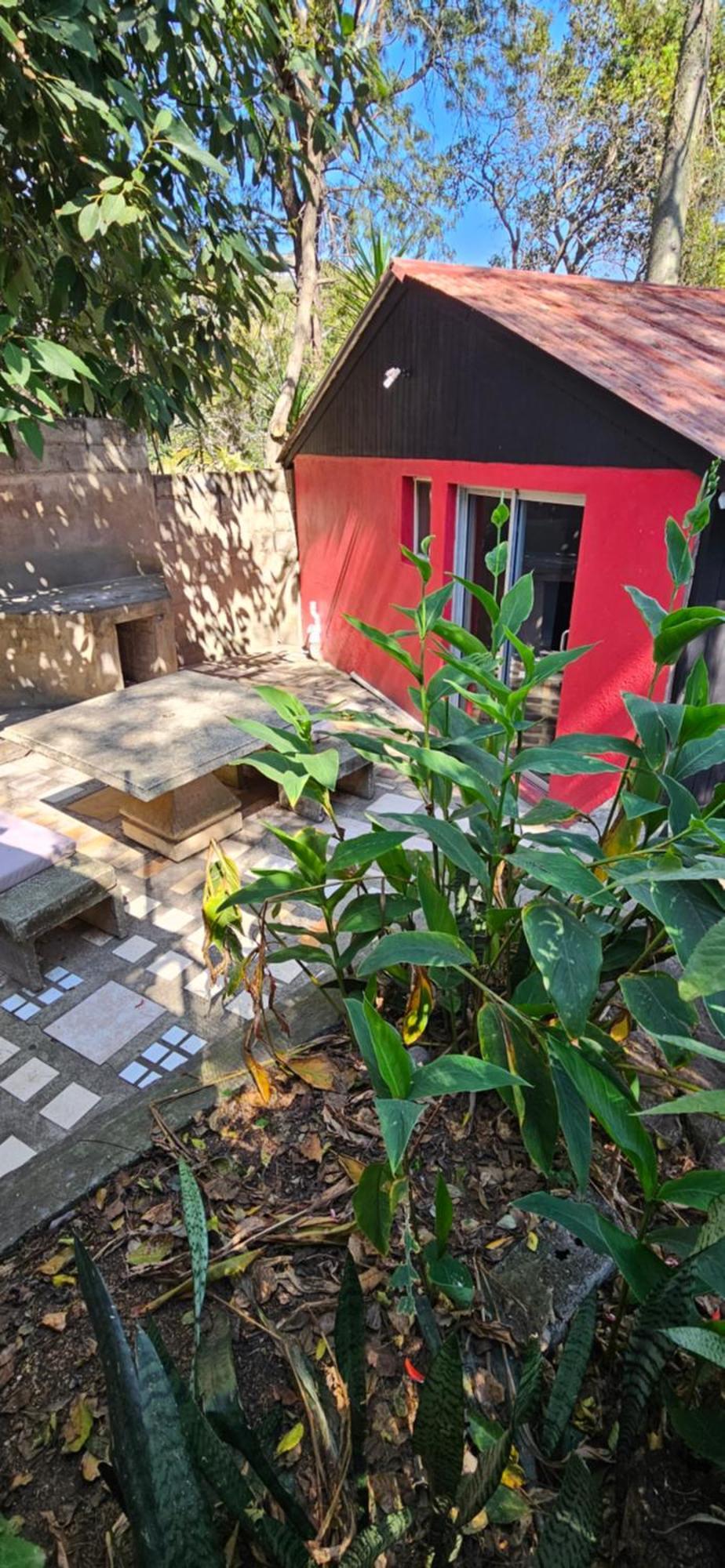 Old Vic Travellers Inn Nelspruit Νέλσπρουιτ Εξωτερικό φωτογραφία