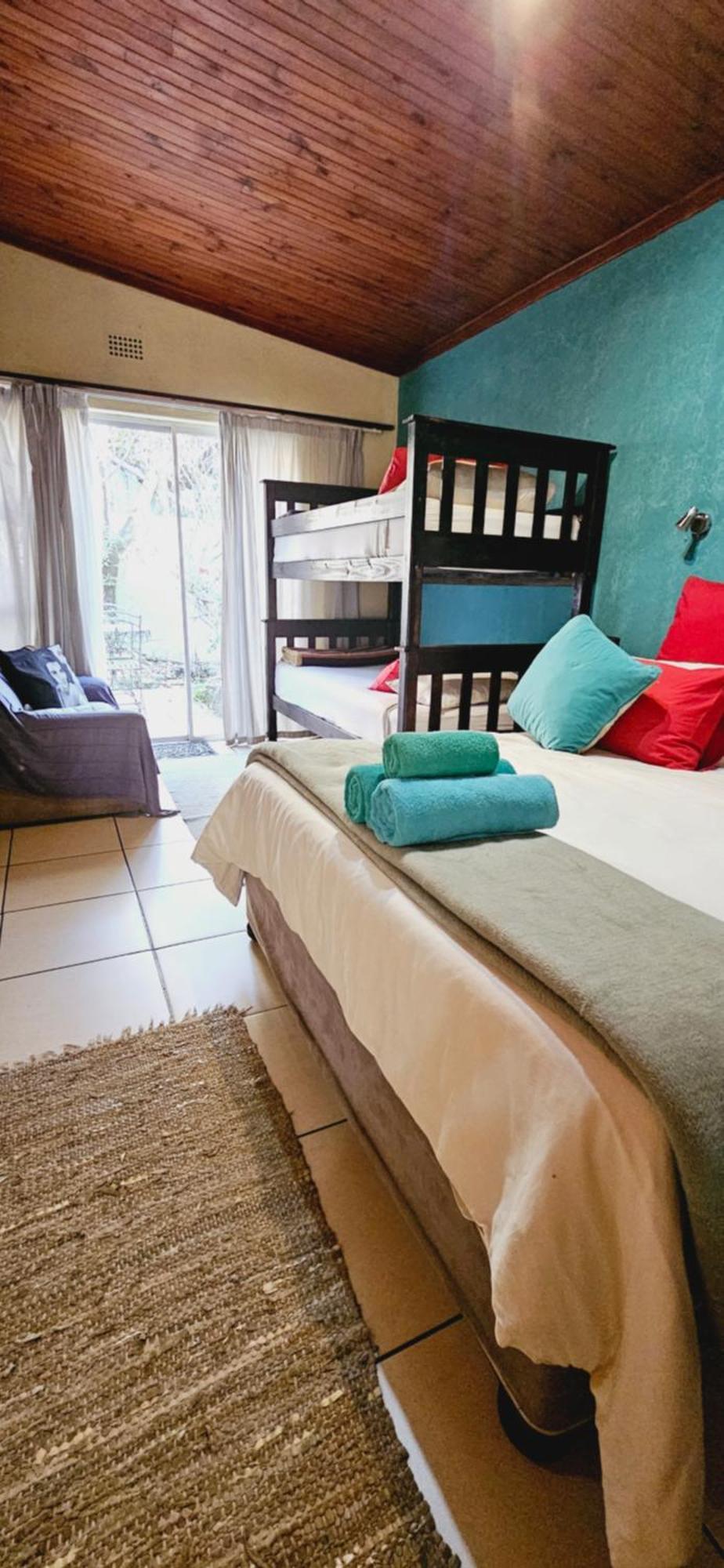 Old Vic Travellers Inn Nelspruit Νέλσπρουιτ Εξωτερικό φωτογραφία